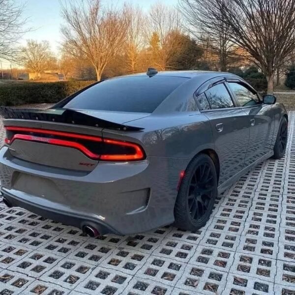 2018-DODGE-CHARGER-SCATPACK