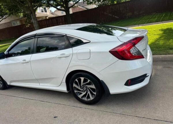 2016 Acura ILX - Image 15