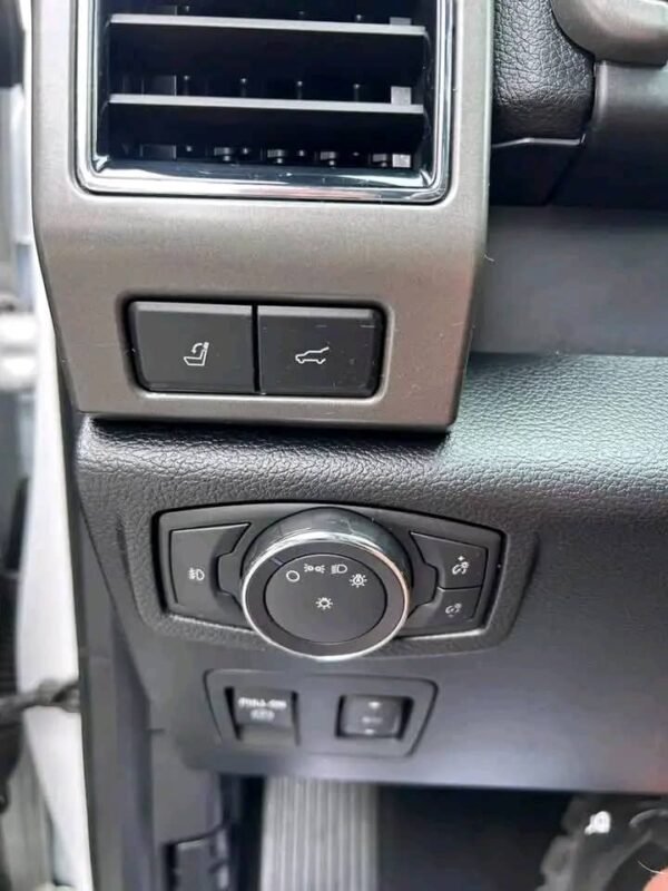 2019 Ford Expedition Max - Image 5