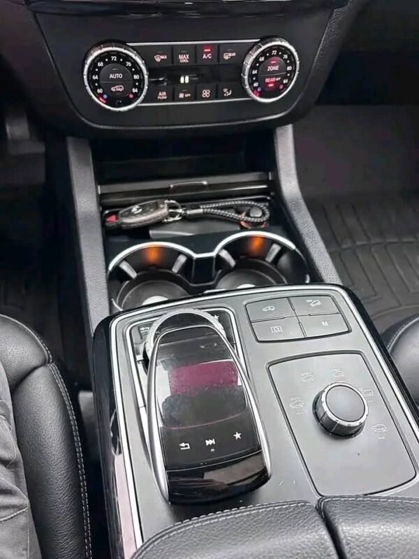 2018 Mercedes Benz GLS 550 - Image 6