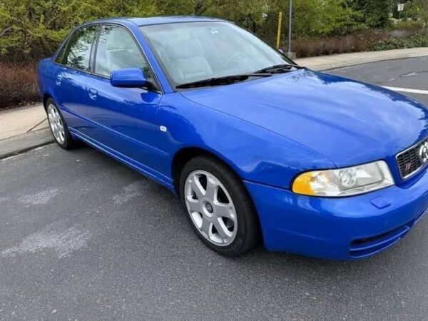 2000 Audi S4 - Image 3
