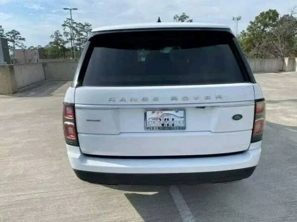 2018 Land Rover Range Rover - Image 15