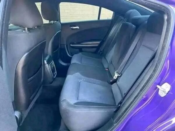 2018 dodge charger RWD - Image 7