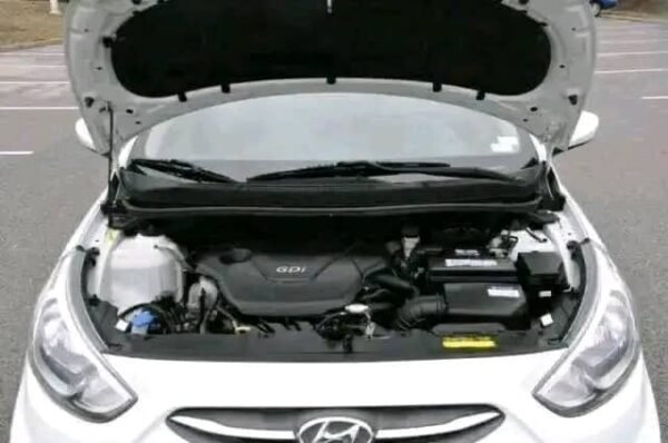 2016 HYUNDAI ACCENT SE - Image 2