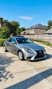 IS · IS 200t Sedan 4D