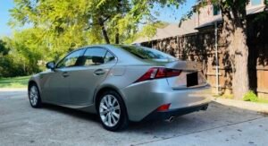 IS · IS 200t Sedan 4D