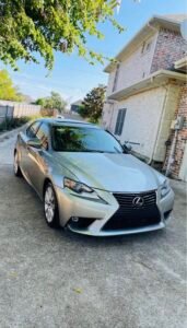 IS · IS 200t Sedan 4D